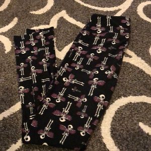 lularoe Skelton leggings OS